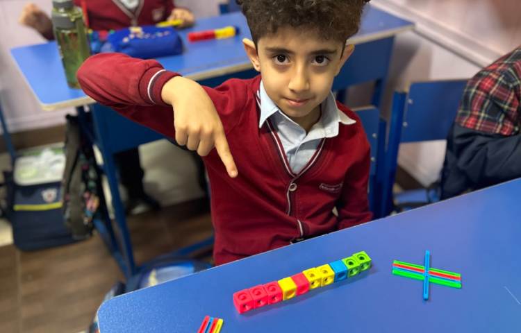 دست ورزی جمع اعداد با چوب خط و چینه 5