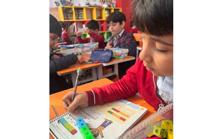 دست ورزی جمع چند عدد در ریاضی 4