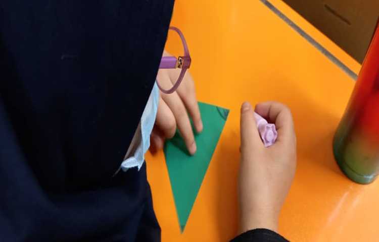 دست ورزی جهت آموزش ویژگی‌های چهارضلعی‌ها 2