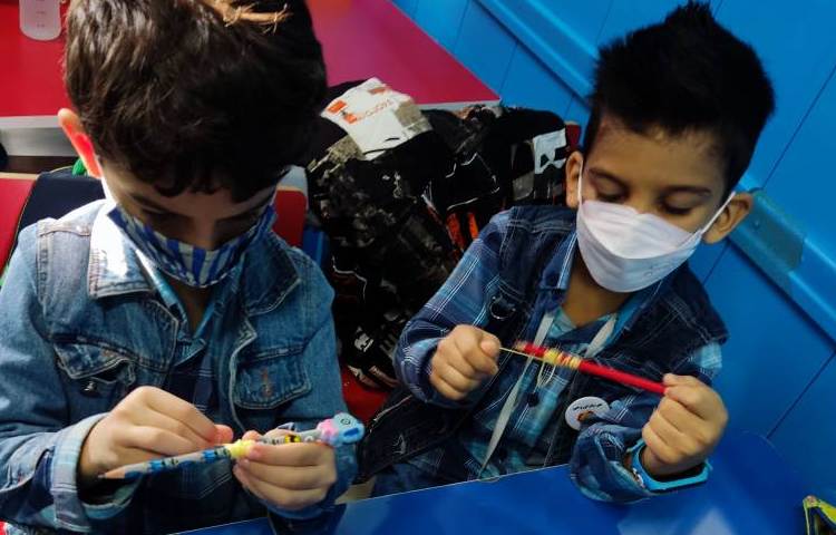 :دست ورزی جهت تقویت عضلات دست و انگشتان، کلاس شاپرک 4