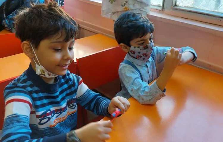 دست ورزی دانش آموزن پیش دبستان 8