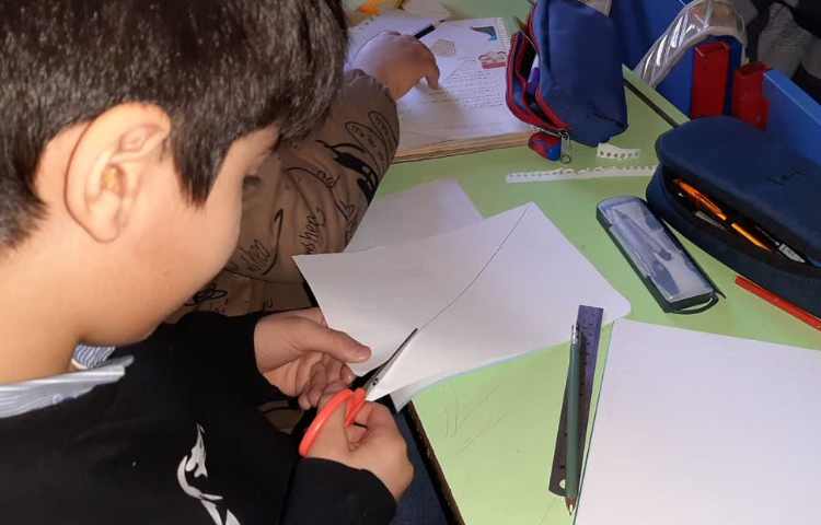 دست‌ورزی ریاضی، تبدیل مستطیل از محل قطر به دو مثلث قائم‌الزاویه 2