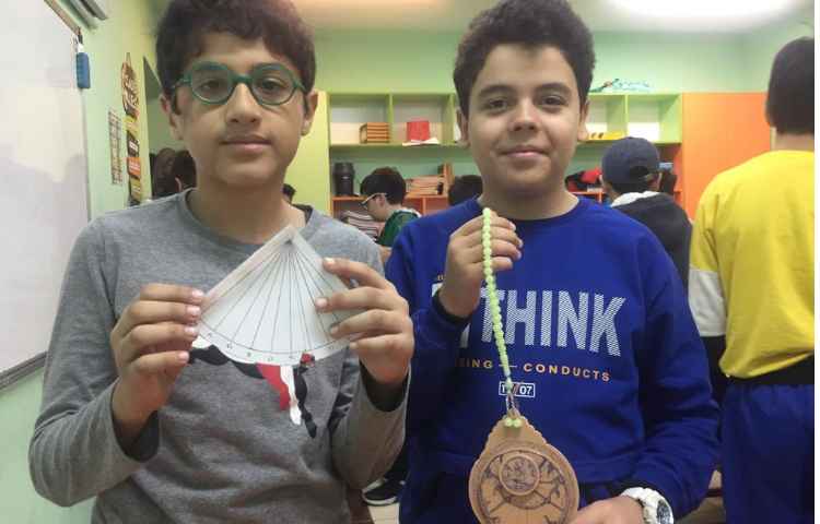 دست ورزی (ساخت اسطرلاب مربوط به درس اجتماعی )