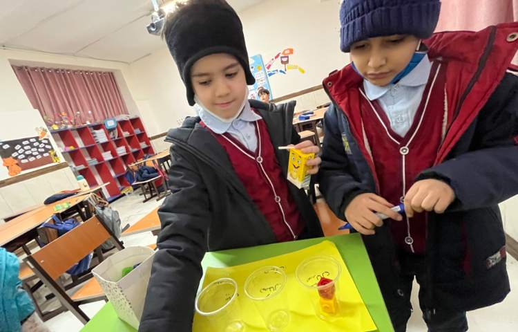 دست ورزی ساخت اعداد سه رقمی 6