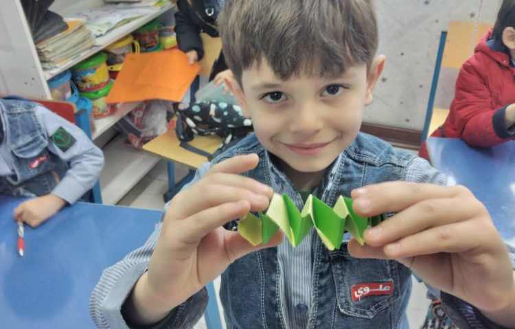 دست ورزی ساخت کرم با کاغذ و تا 5