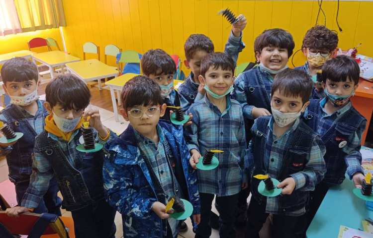 :دست ورزی شمع به مناسبت وفات حضرت معصومه(س)،کلاس بادبادک