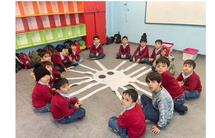 دست ورزی عبور از خط چین ها و مهارت کار با قیچی