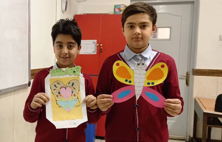 دست‌ورزی مباحث تقارن مرکزی و تقارن محوری 5