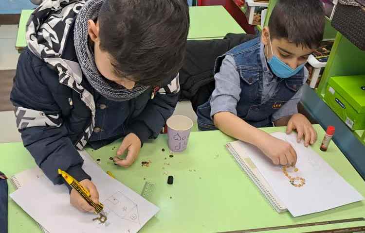 دست ورزی محیط و مساحت تلفیق با هنر