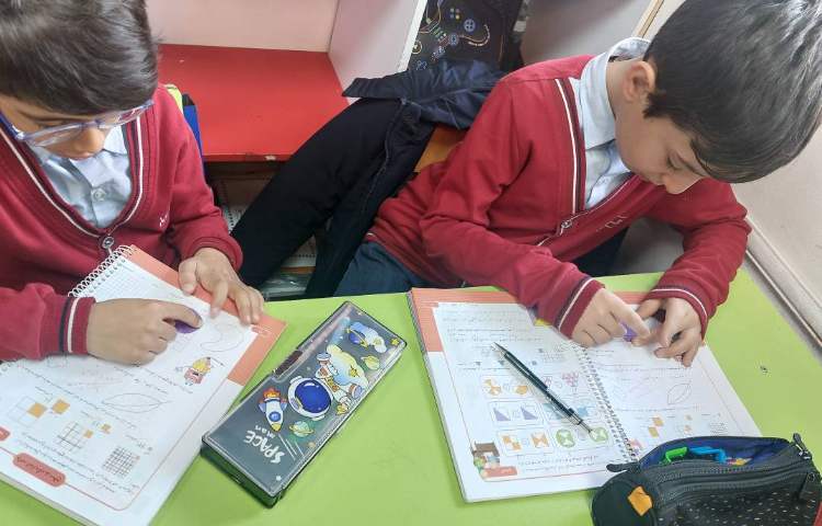 دست ورزی و تدریس درس مساحت 4