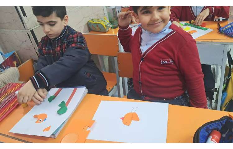 دست ورزی و درست کردن کاردستی جوجه به مناسبت یادگیری نشانه ج 4