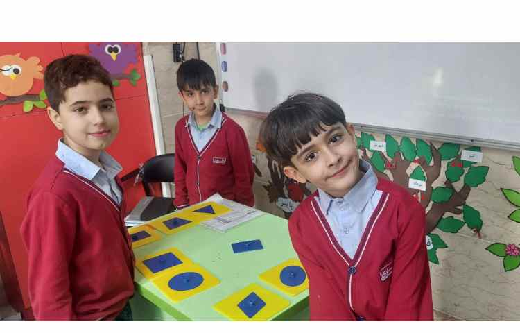 دست ورزی کار با ابزارهای اشکال هندسی 2