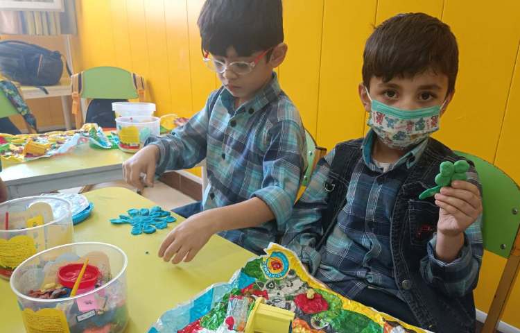 :دست ورزی گل، کلاس بادبادک 1