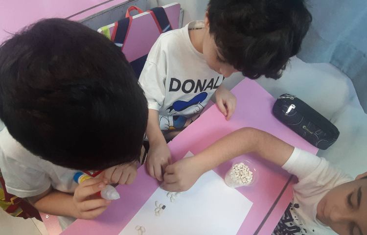 دست وزری الگوی شکلی