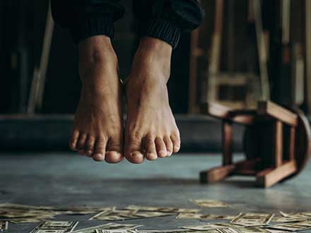 نگاهی به نشانه‌ها و آمار خودکشی نوجوانان در ایران