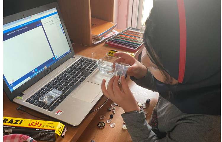 دنیای دگمه باران لطیفی 1