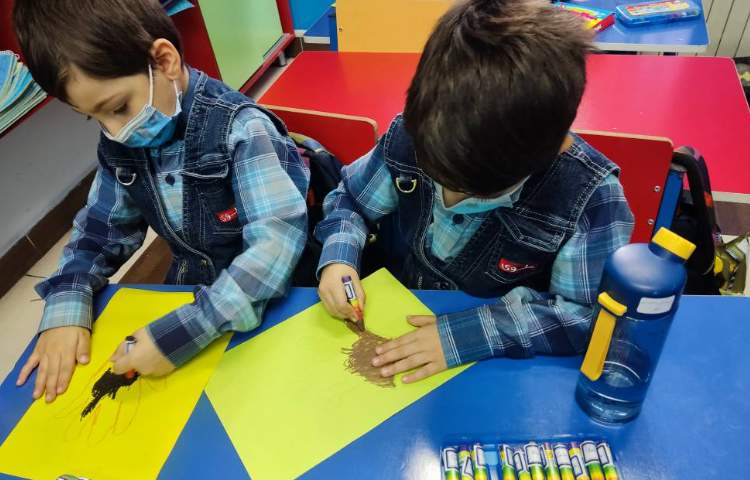 :دنیای رنگی من، تکنیک نقطه خط با پاستل رنگی 2