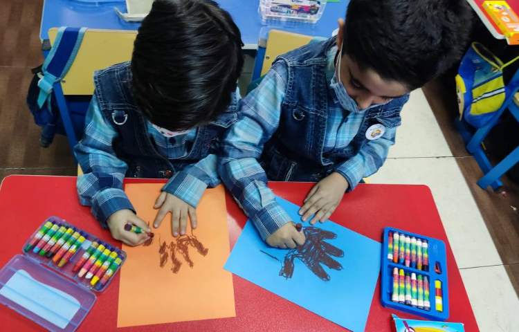 :دنیای رنگی من، تکنیک نقطه خط با پاستل رنگی 4