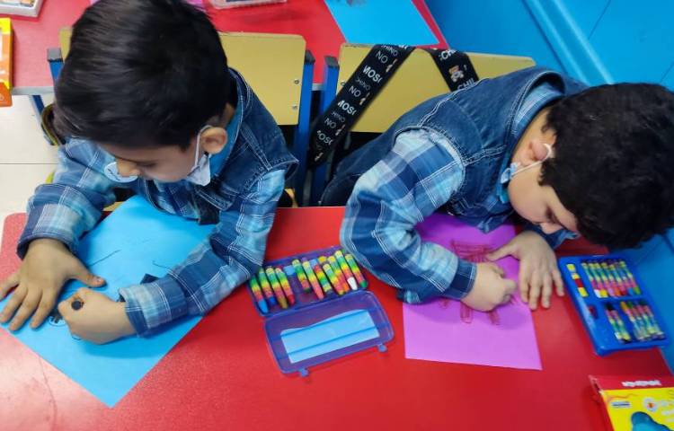 :دنیای رنگی من، تکنیک نقطه خط با پاستل رنگی 6