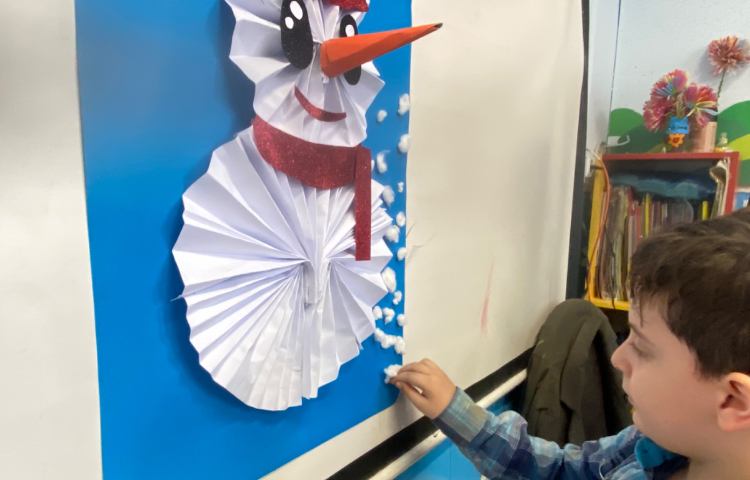 :دنیای رنگی من، ساخت کاردستی گروهی ادم برفی و خداحافظی با فصل سرما 1