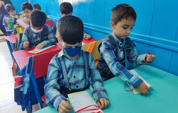 :دنیای رنگی، کار بافت با استفاده از ربان 4