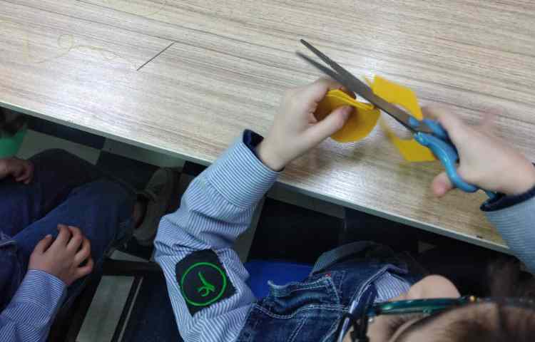 دوخت با نخ و سوزن جهت تقویت دقت و تمرکز