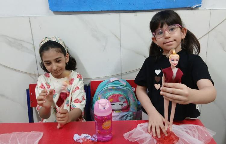 دوخت لباس عروسک 2
