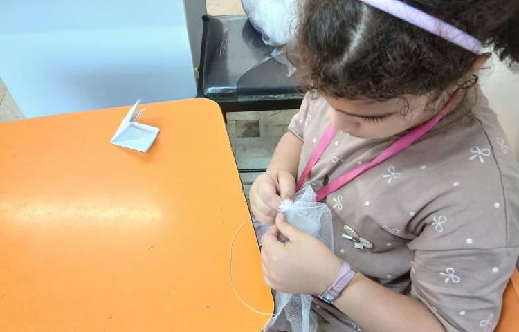 دوخت لباس عروسک 4