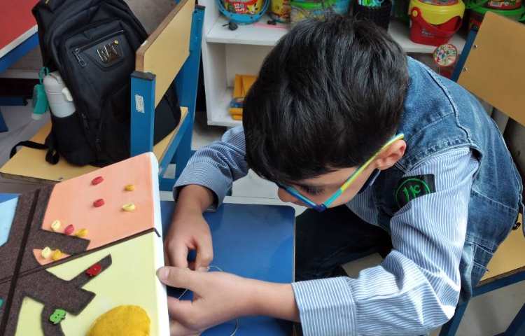 دوخت میوه در تابلو چهار فصل 1