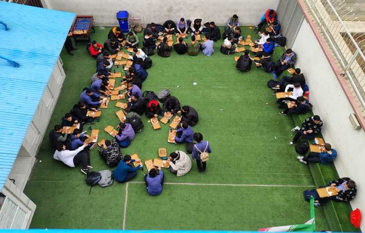 دورهمی ناهار (پیتزا) 9