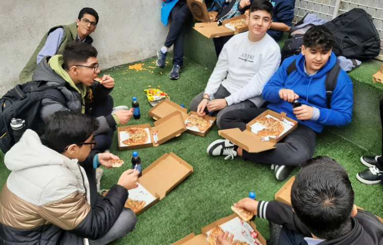 دورهمی ناهار (پیتزا)