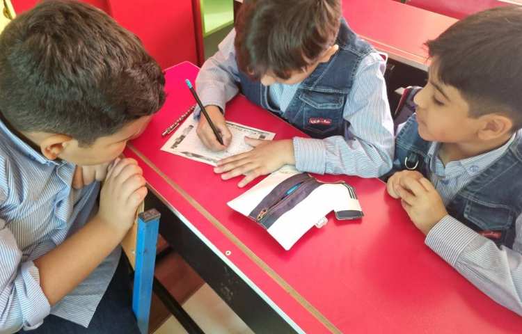 دوره بخش های کتاب Odi 1 و بازی گروهی دسته بندی کلمات 1