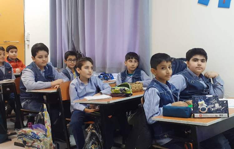 دوره ریاضی به کمک فیلم تدریس معلم 3