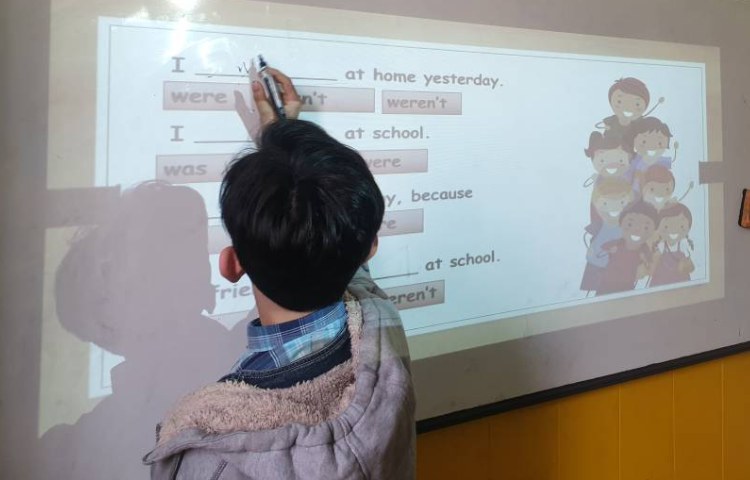 :دوره فعل کمکی گذشته was , were 12