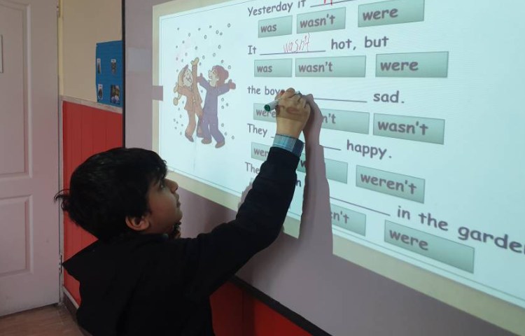 :دوره فعل کمکی گذشته was , were 2