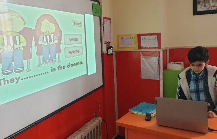 :دوره فعل کمکی گذشته was , were 4