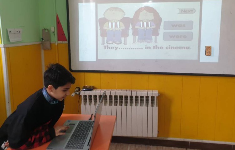 :دوره فعل کمکی گذشته was , were 8