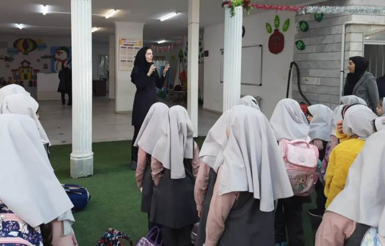 دوشنبه های زبانی 1