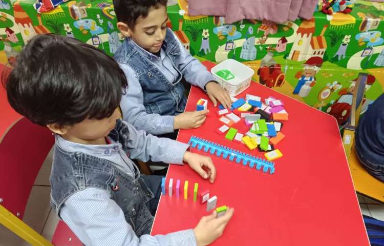 دومینو(تمرین و تکرار میدان مقدماتی ،دوراهی و سه‌راهی) آموزگار ؛افشاری 2