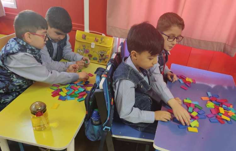 دومینو آموزش انواع چیدمان (زیگ زاگ_ مارپیچ_ - نیم دایره_ خط صاف) 2