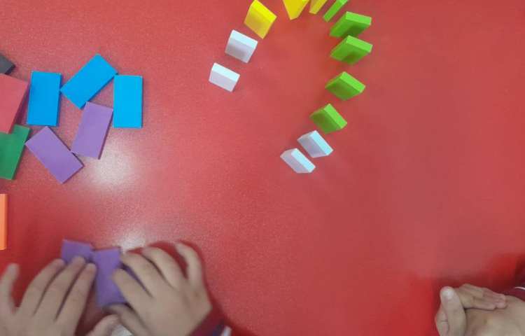 دومینو ساخت خط خمیده 3