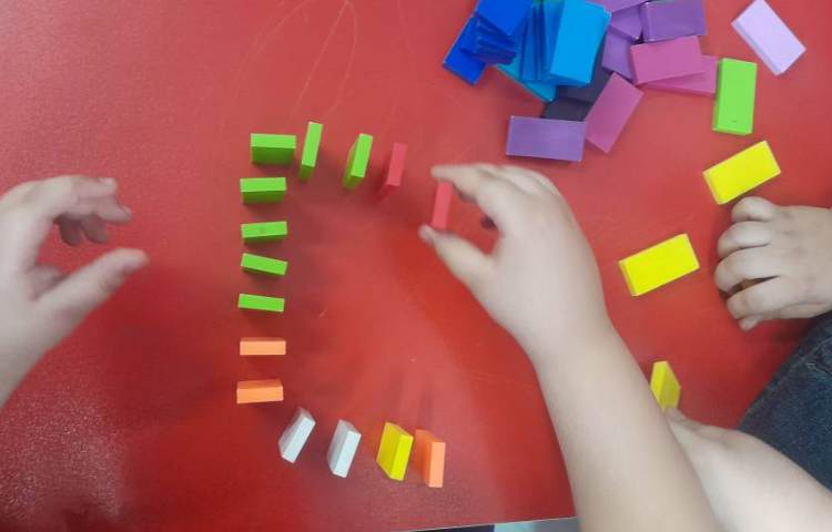 دومینو ساخت خط خمیده 5