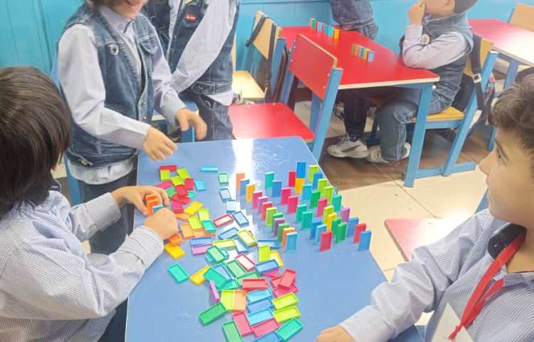 دومینو: چیدمان خط راست 2