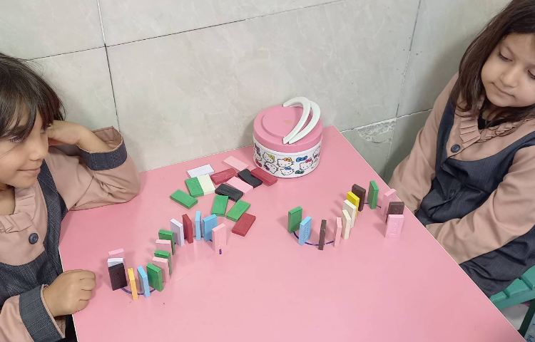 دومینو 12