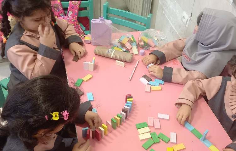 دومینو 4