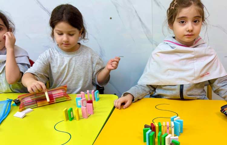 دومینو،