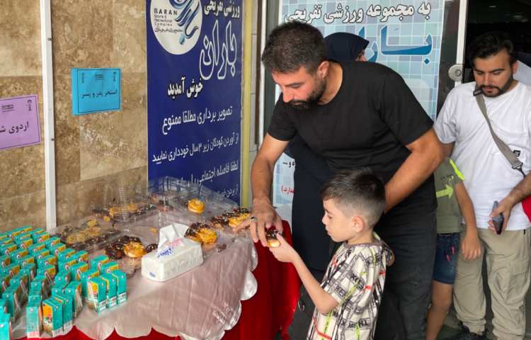 :دومین اردوی پایگاه تابستانی (استخر پدر و پسر) 8