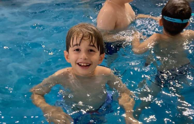 :دومین اردوی پایگاه تابستانی (استخر پدر و پسر)