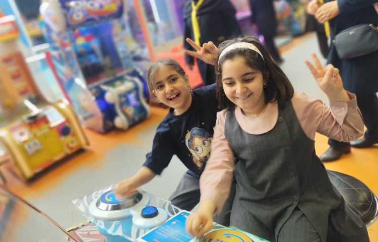 دومین اردوی کلوپ تکه های یخ، خنده های ریز 139