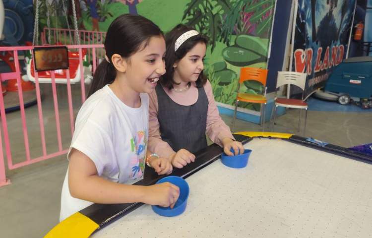 دومین اردوی کلوپ تکه های یخ، خنده های ریز 19